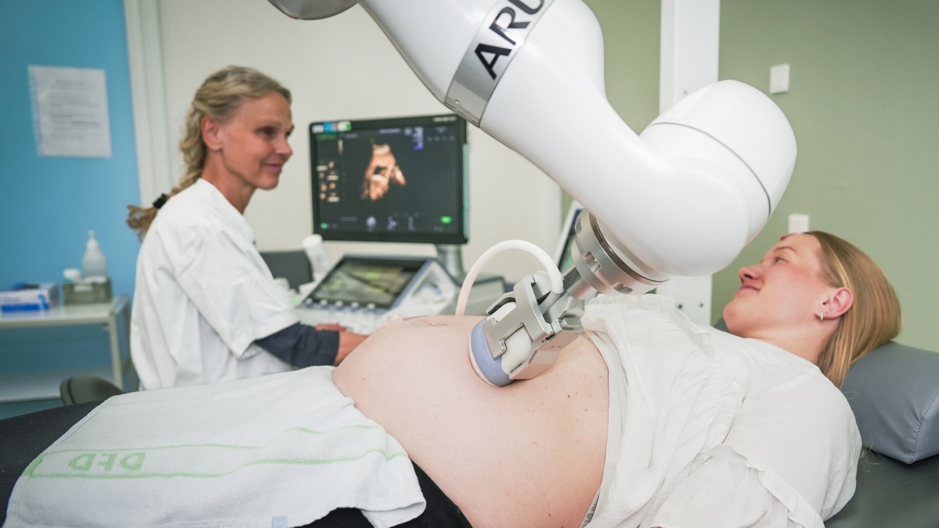 Product Media Carousel Image